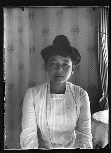 Harriet Bosse, Furusund 1904.Foto: Otto Johansson.Neg nr E 33178